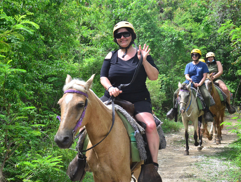 🌴Private Horseback Riding🐎